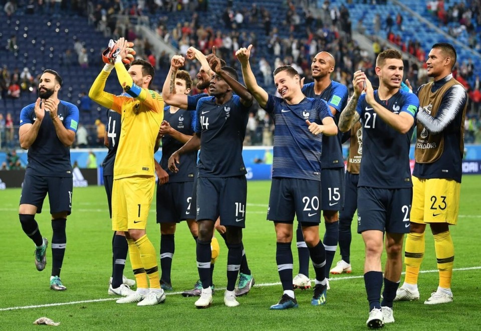 个人表现两 个人表现两